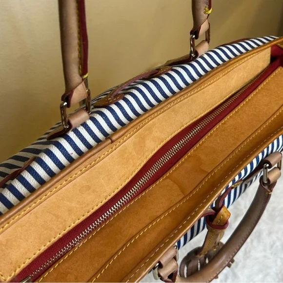 Vintage Dooney & Burke Coated Tote Bag - Picture 5 of 5